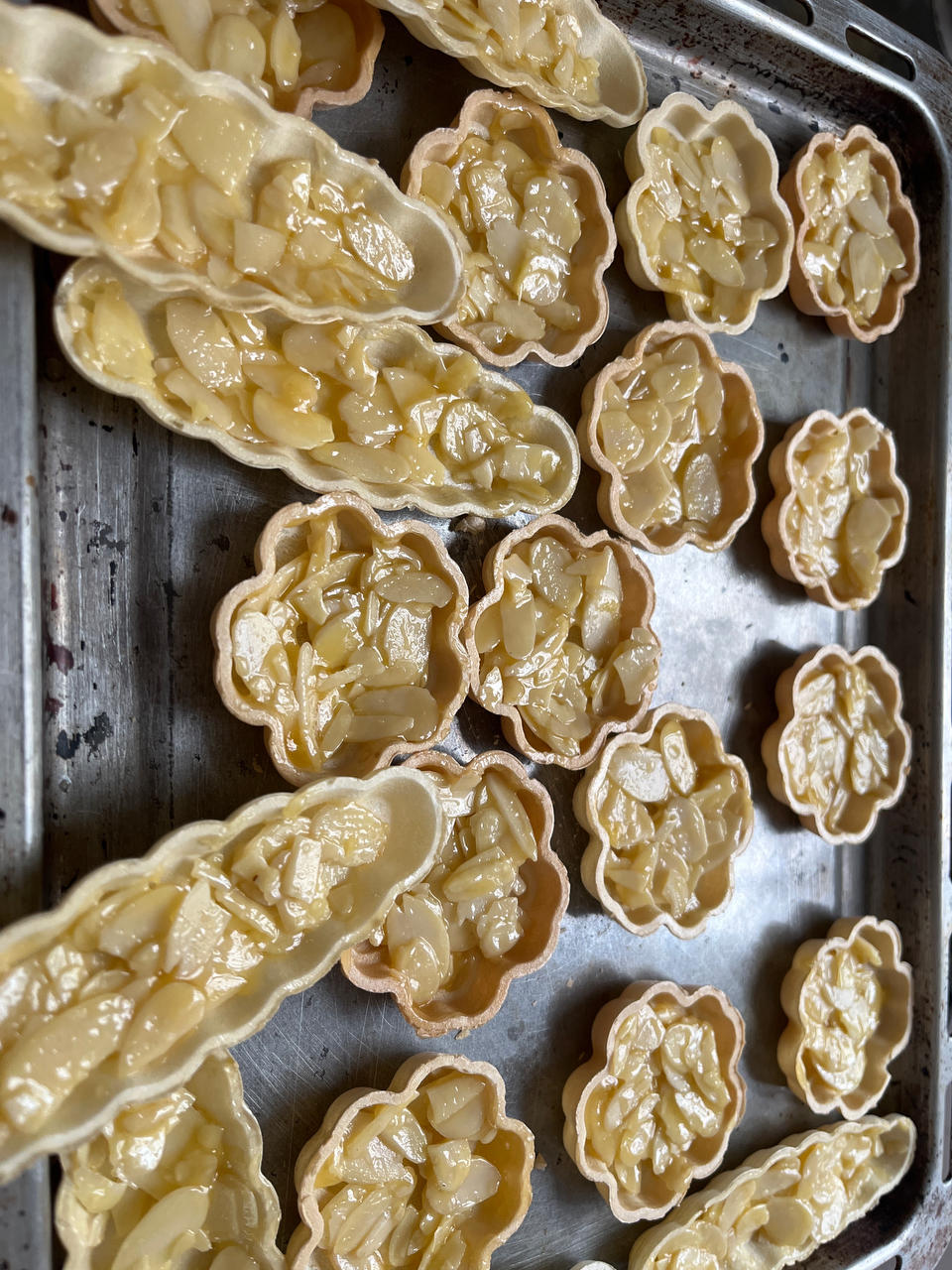 视频🚢一次搞定3种口味｜焦糖坚果糯米船｜不测温，不冷冻｜低糖｜简单｜0难度