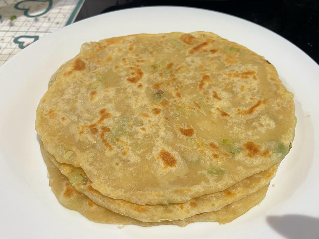 家常葱油饼 柔软多层 凉了也不硬 附细节视频详解