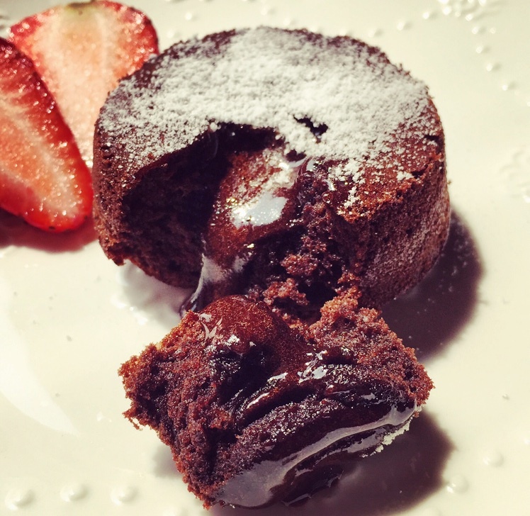 巧克力熔岩蛋糕[治愈系·甜品]的做法