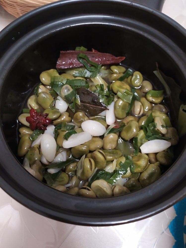 油焖蚕豆