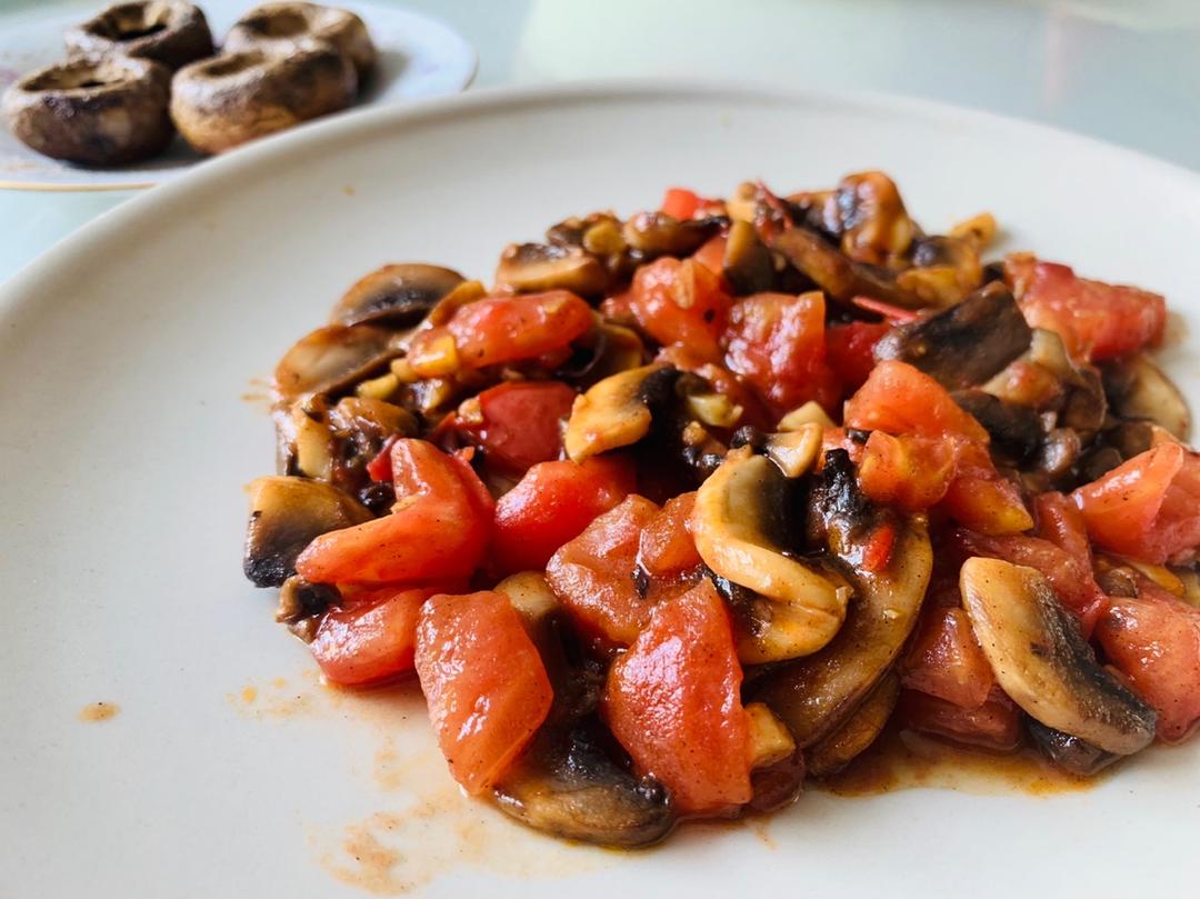 moonnme做的西红柿烩口蘑