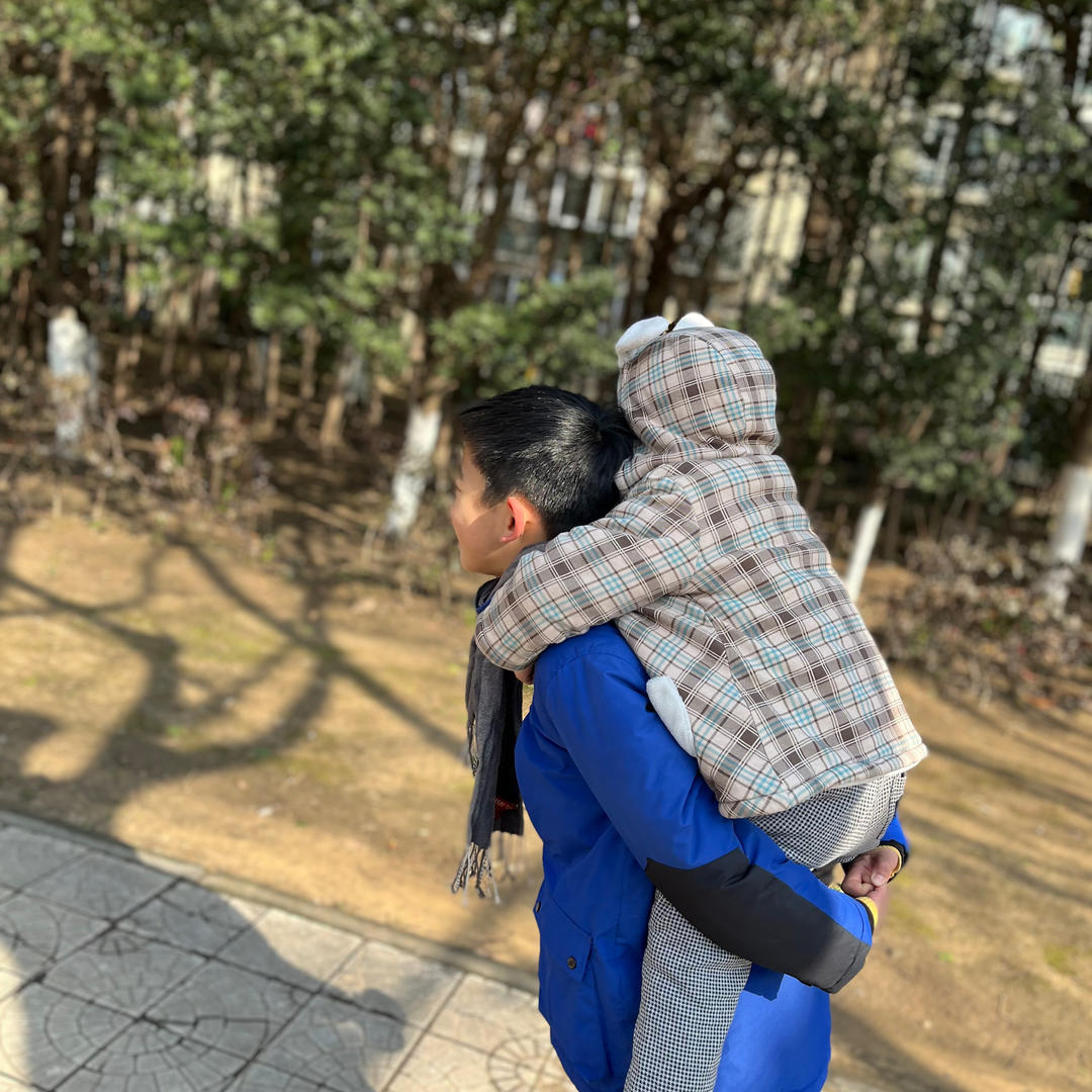 幽兰花洛