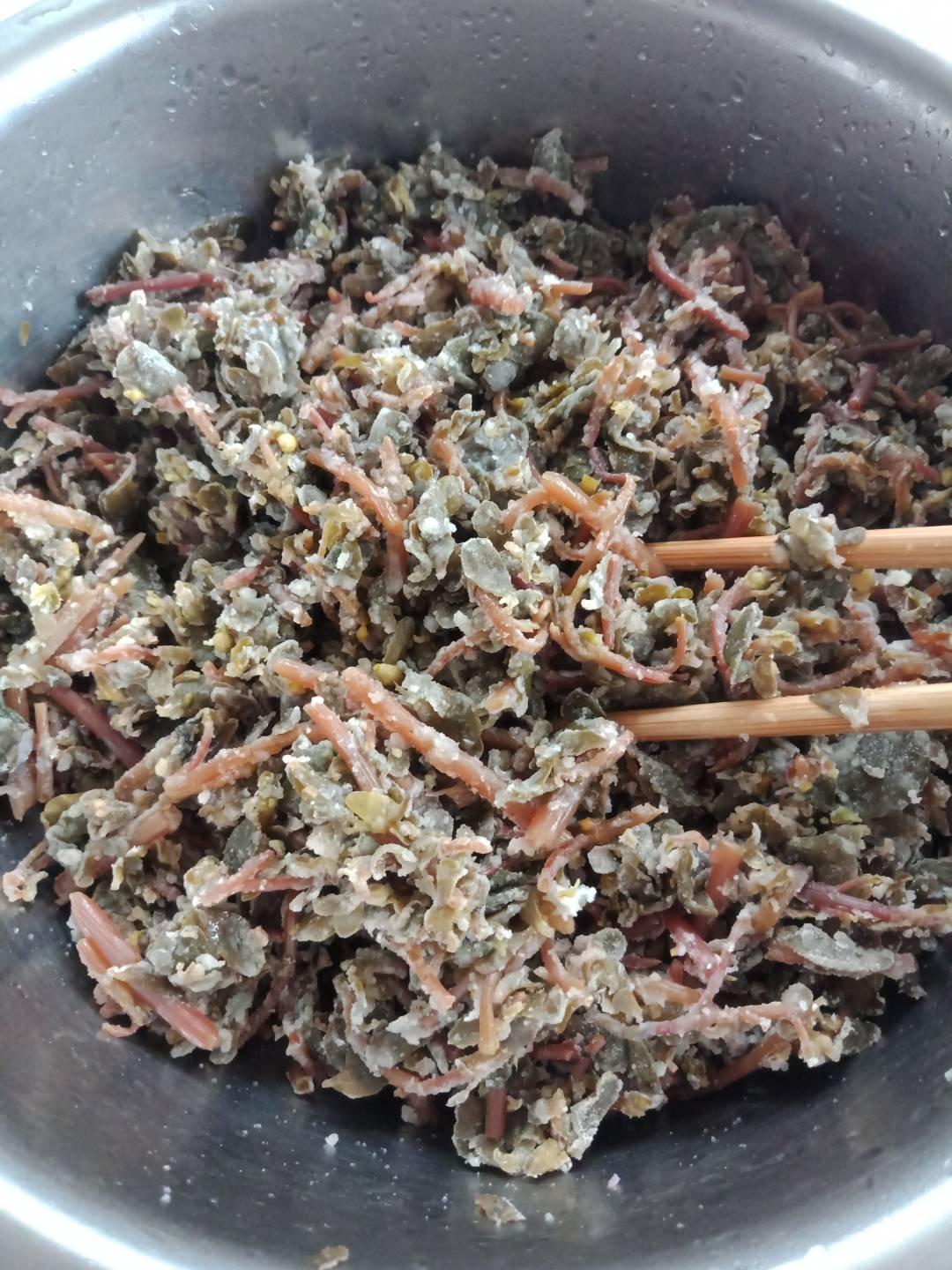 蒸菜蒸马蜂菜（马齿笕）