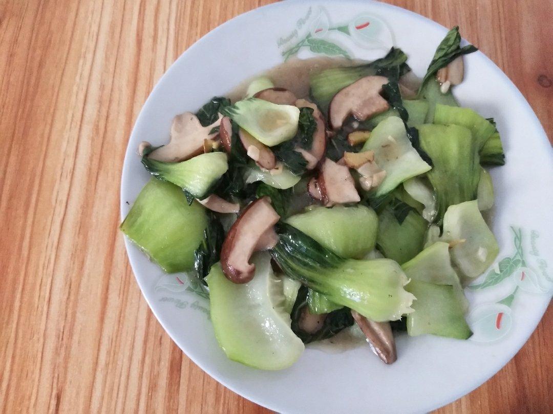 香菇油菜（简单快手）