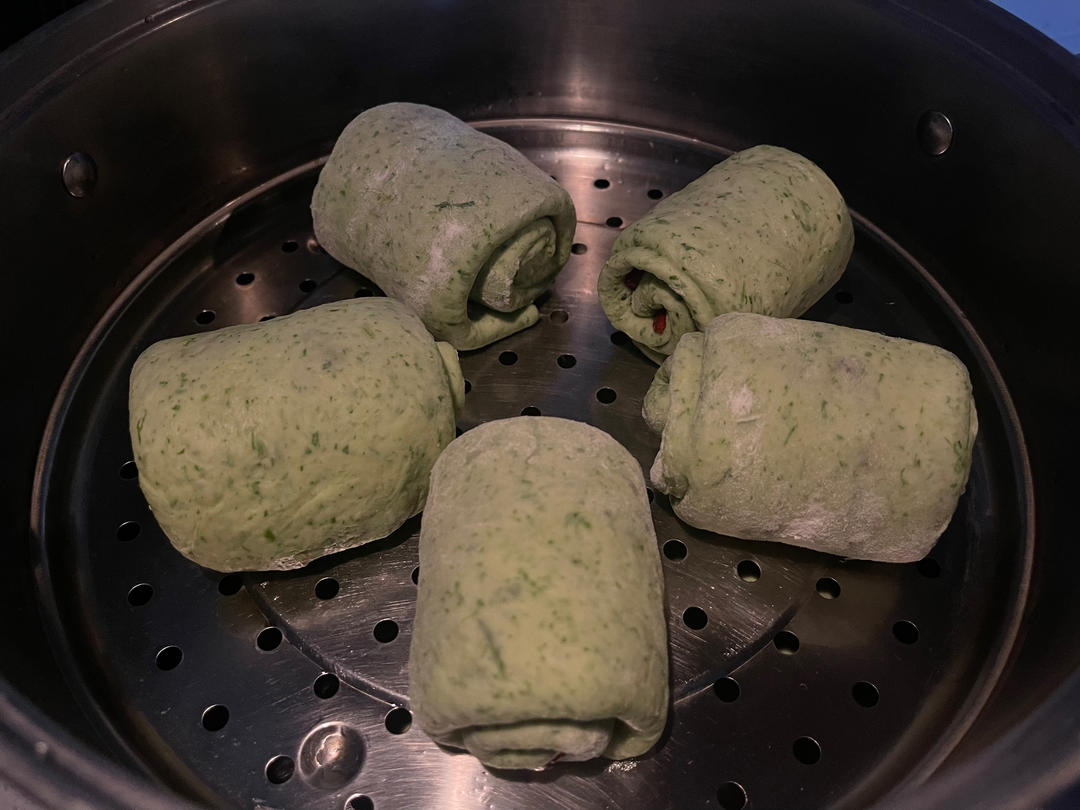 暖宫散寒，最适合女性吃的艾草红豆卷，及艾草汁的保存方法。