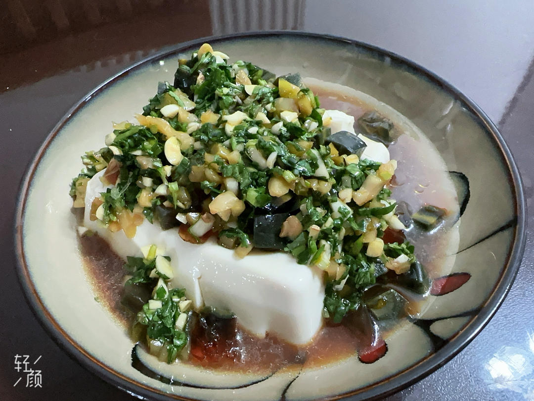 皮蛋拌豆腐