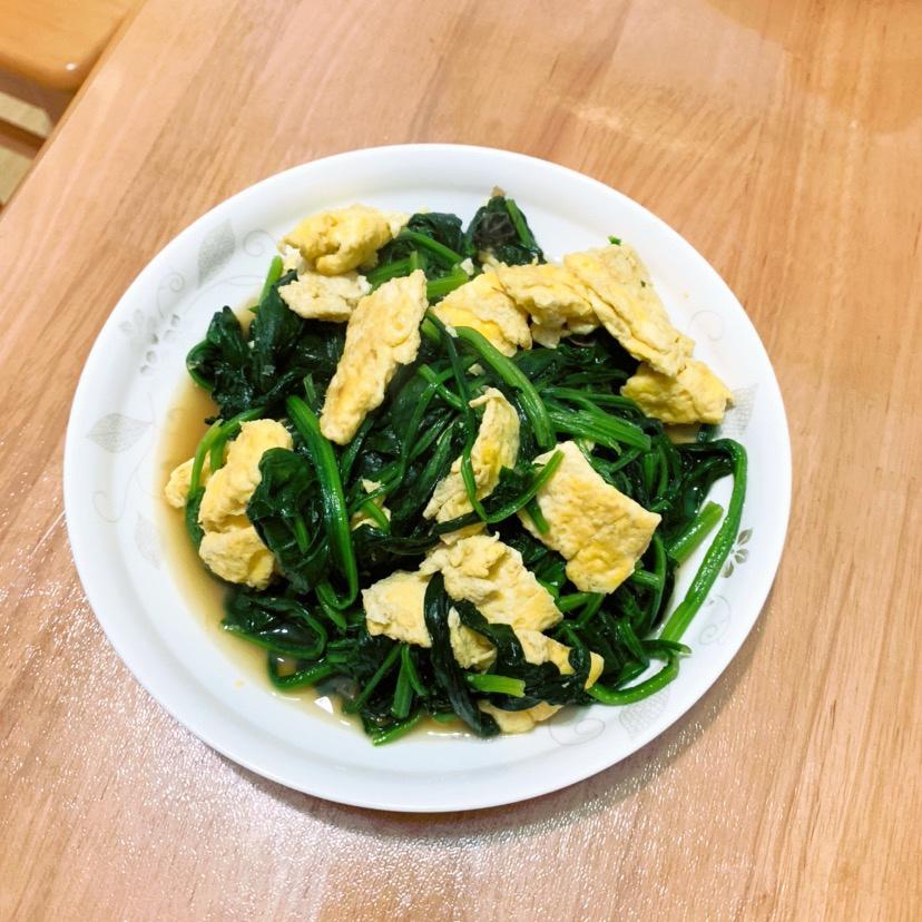菠菜炒鸡蛋
