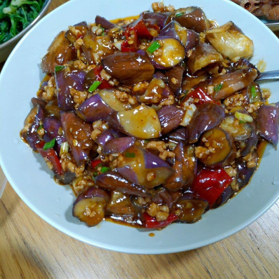 厨师长教你：“少油型鱼香茄子”的做法快收藏了