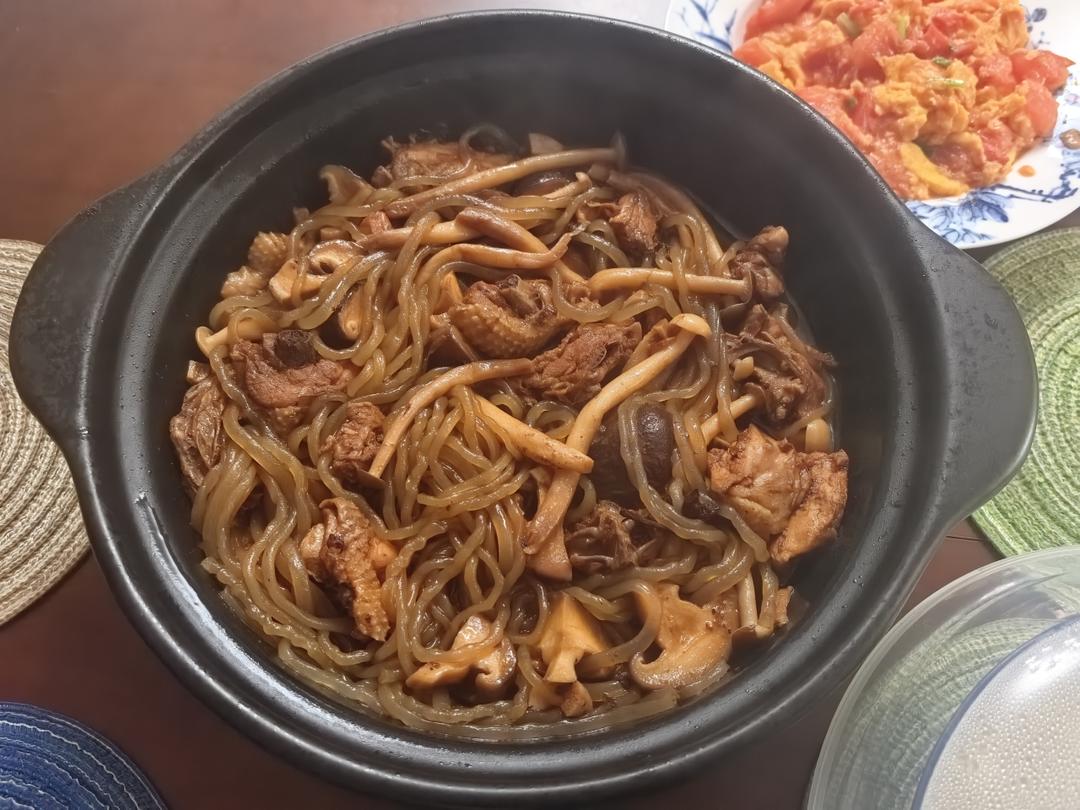 小鸡炖蘑菇