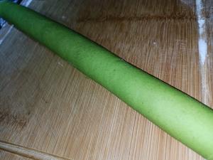 刀切菠菜汁小馒头，柔软有嚼劲的做法 步骤2