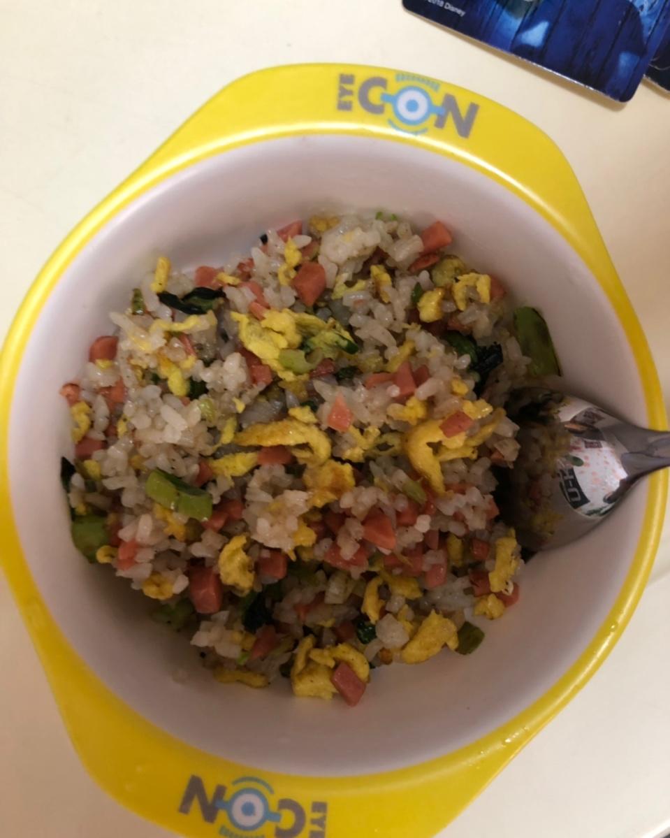 黄金火腿肠蛋炒饭