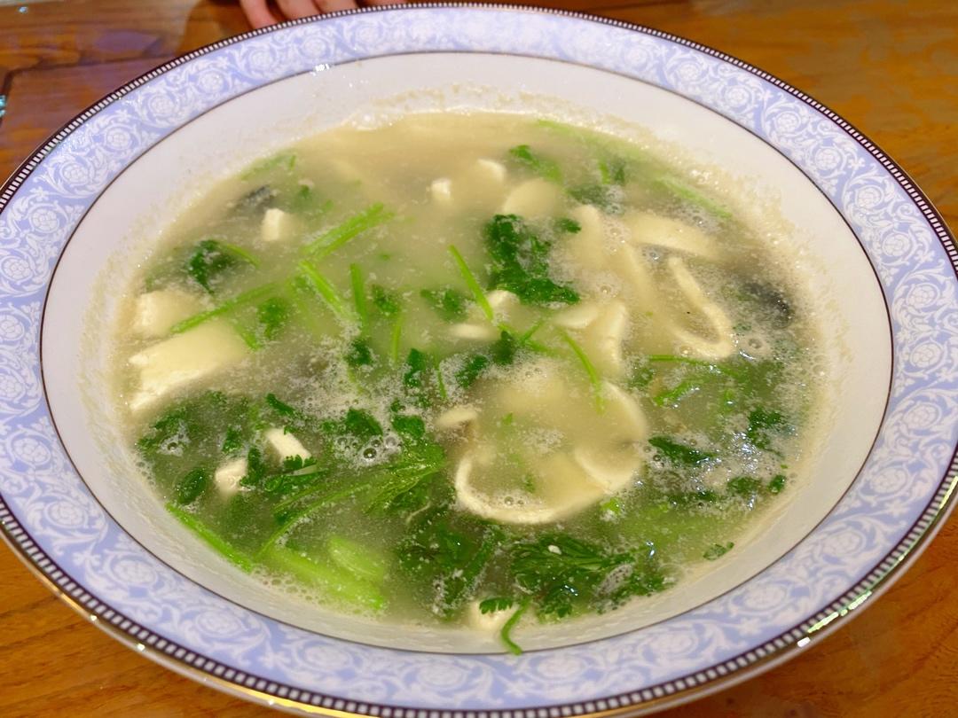 一碗能鲜回青春期的豆腐汤