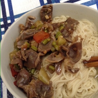 酸辣鸡杂