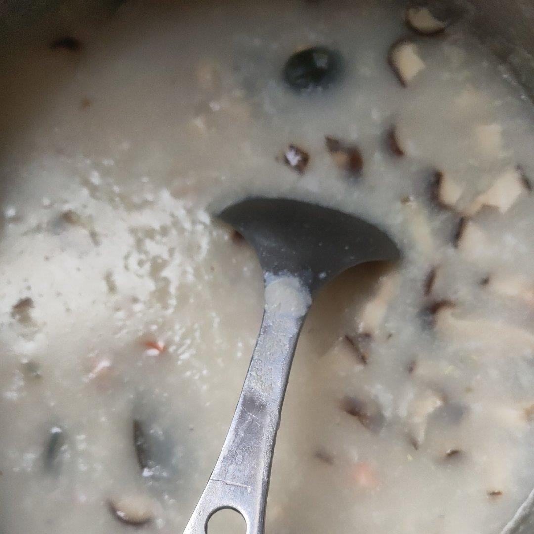 堂妈小厨——超好喝的皮蛋瘦肉粥
