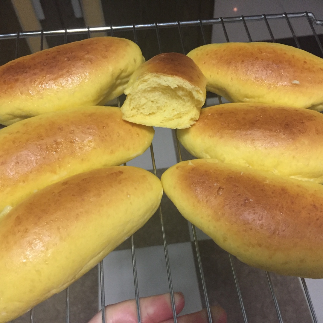 枕头kypg做的胡萝卜餐包