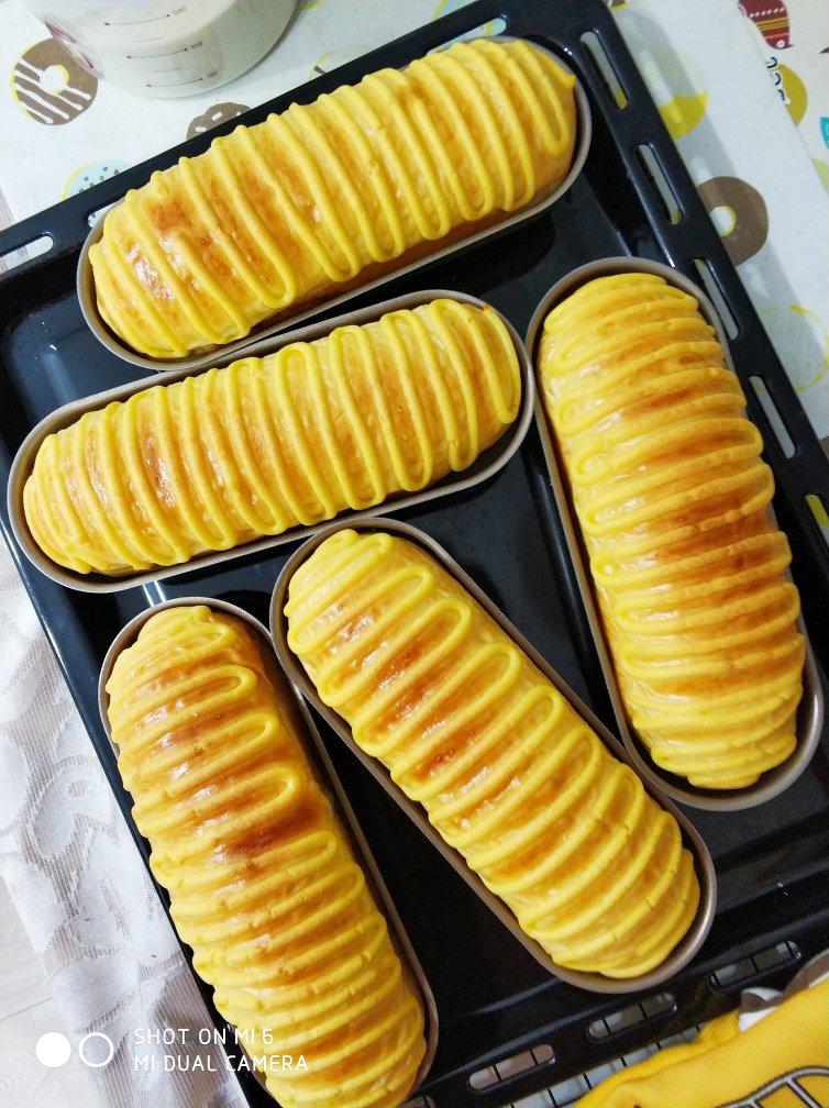 毛毛虫面包