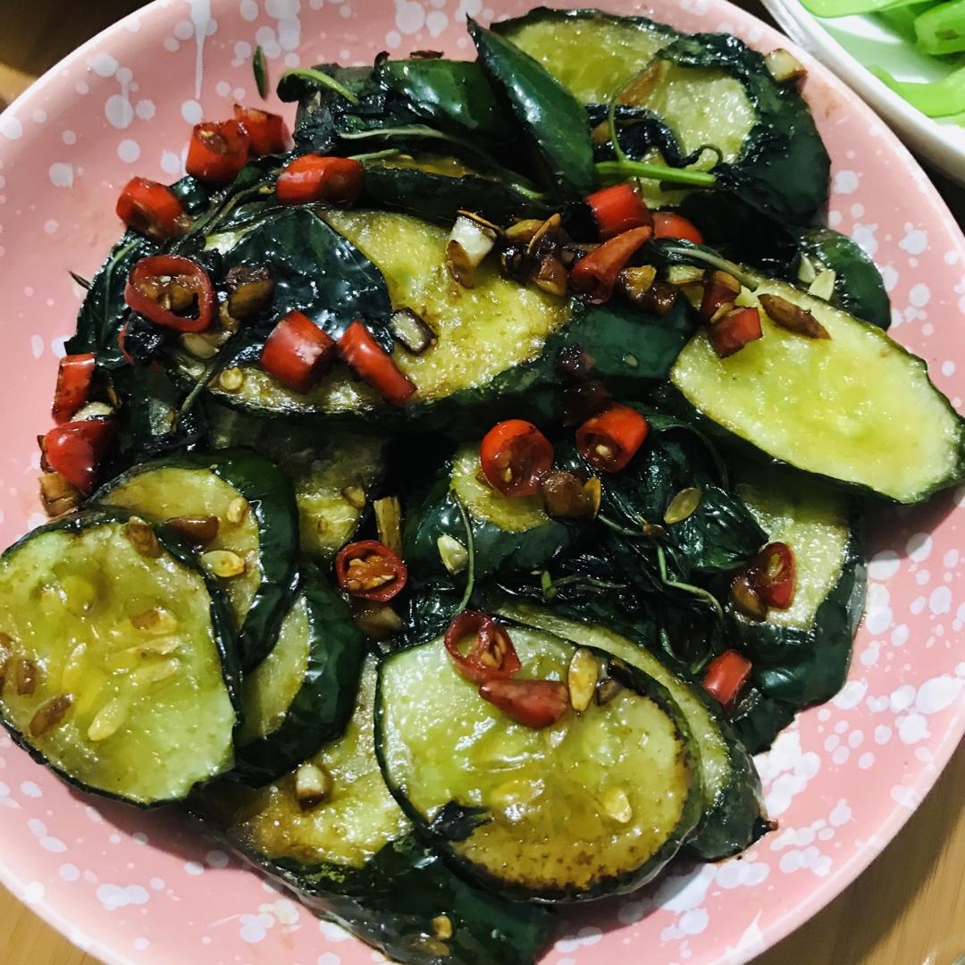 紫苏煎黄瓜