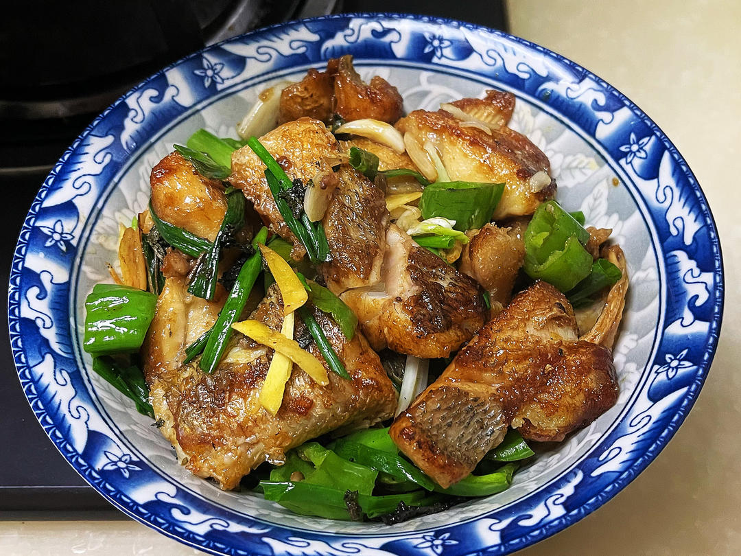 香煎鲈鱼块