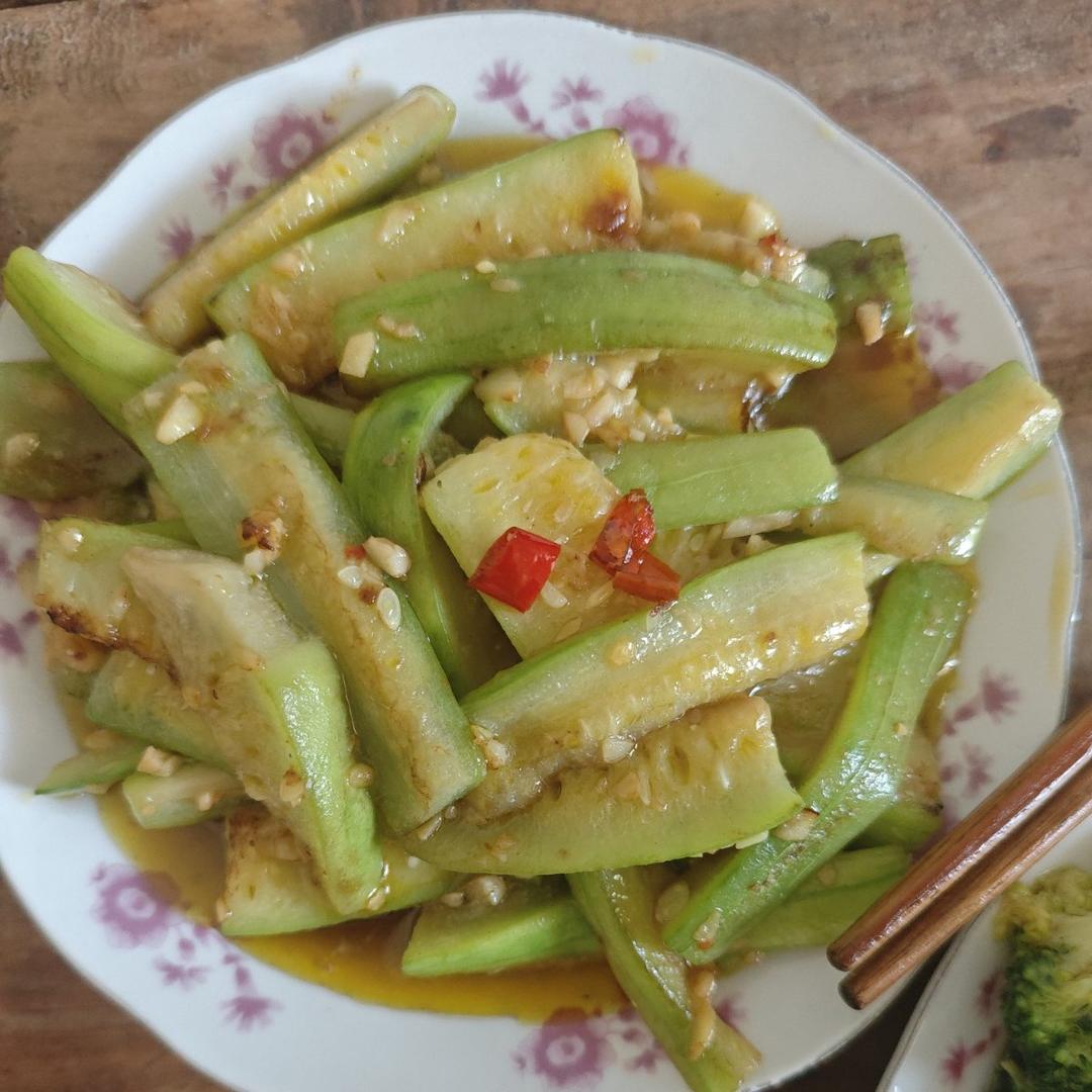 《清炒丝瓜》解腻又减脂