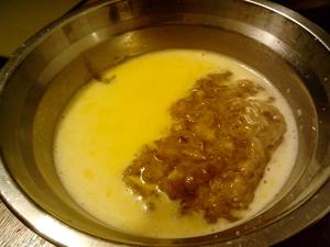 电饭锅版蛋糕——香蕉蛋糕的做法 步骤4