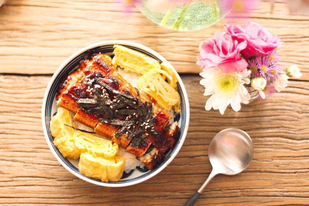 蒲烧鳗鱼饭
