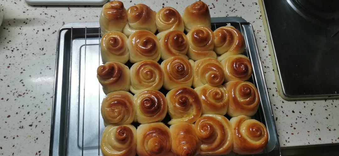 脆底蜂蜜小面包