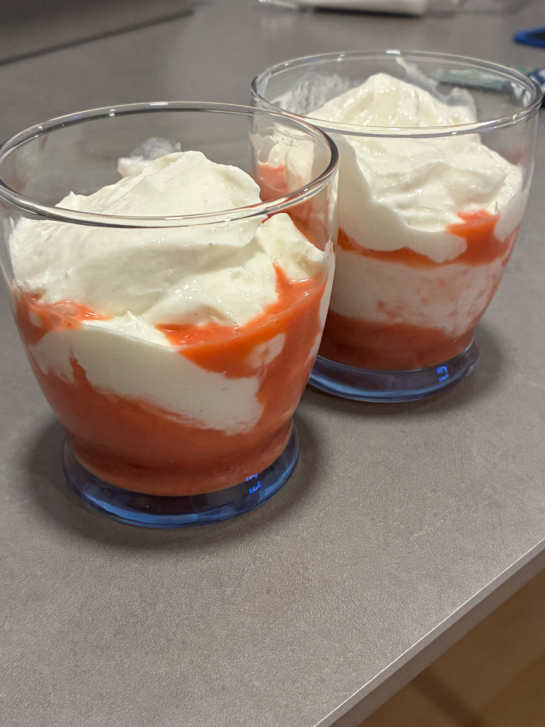 超懒人 草莓酸奶