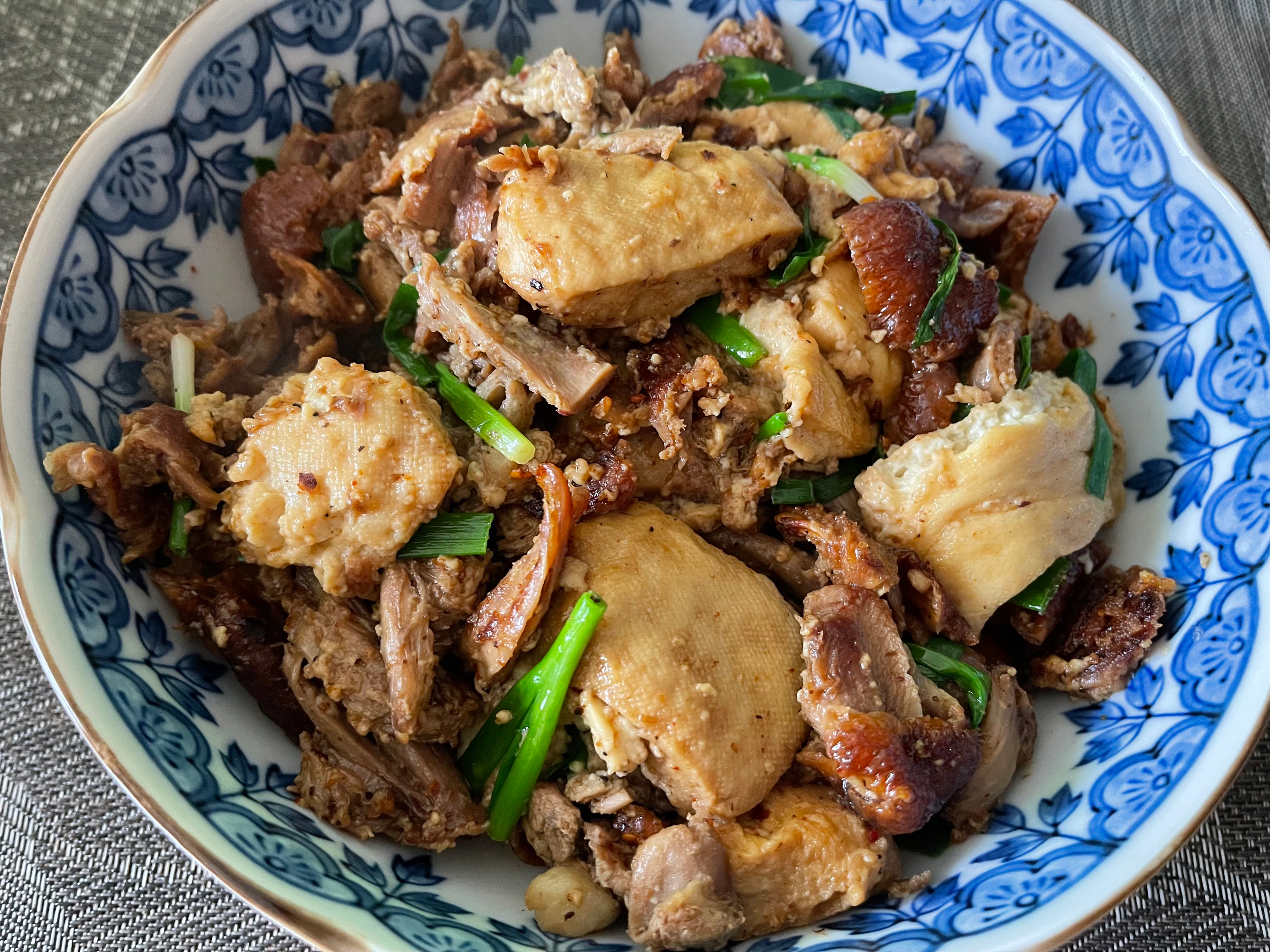 鸭架肉炒包浆豆腐的做法