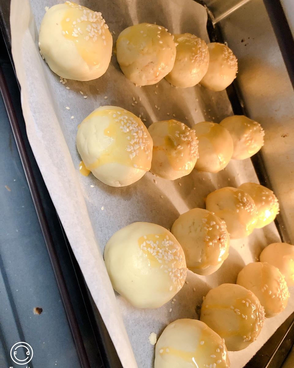 《Tinrry+》菠萝蛋黄酥（超快手、免揉、不用开酥）