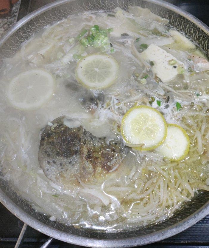 鱼头豆腐汤