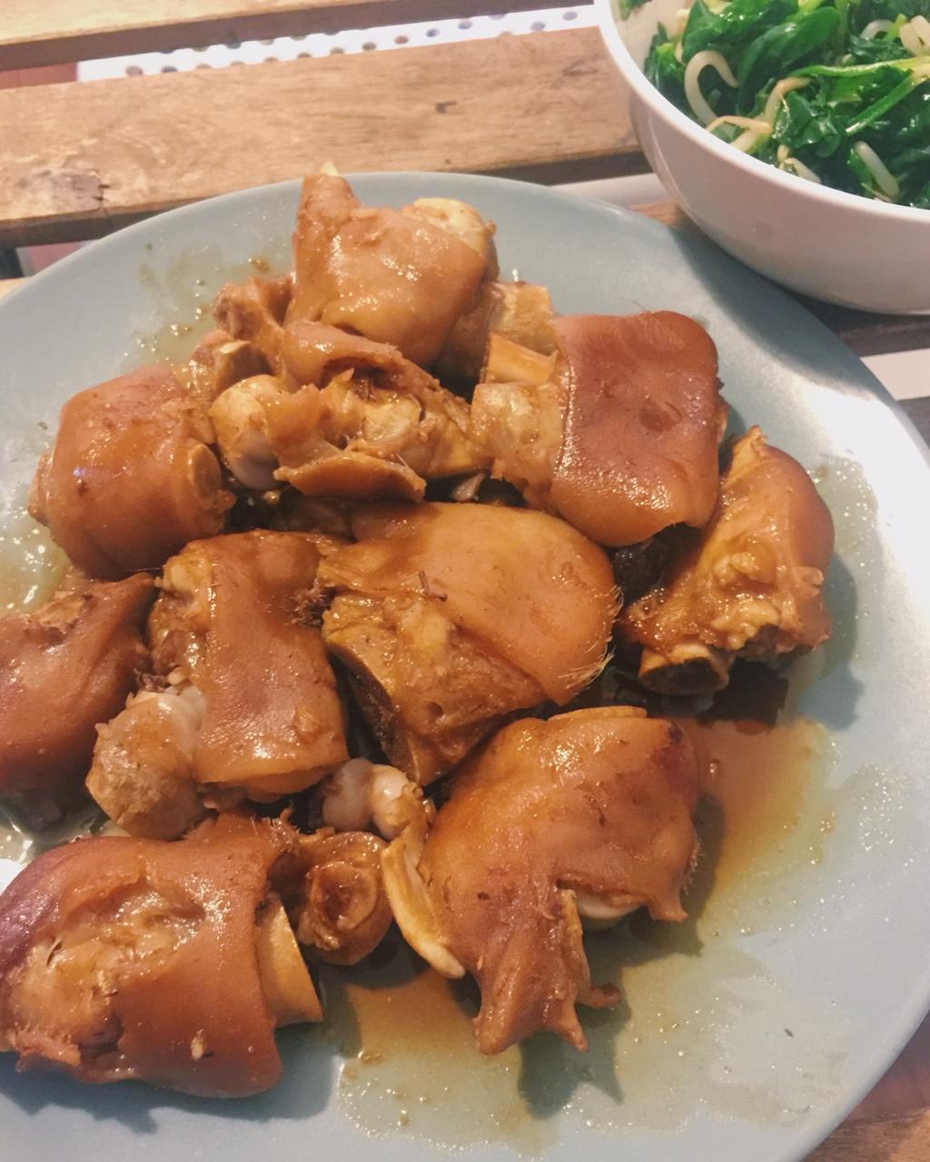 【电饭煲猪蹄】