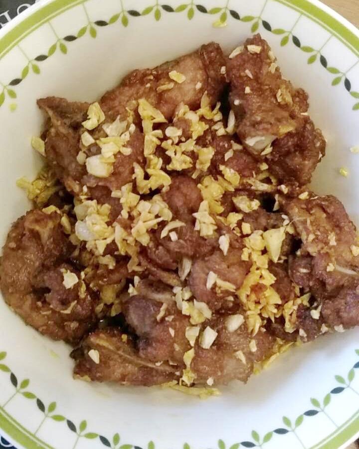 金牌蒜香排骨