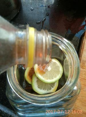 蜂蜜腌柠檬的做法 步骤6