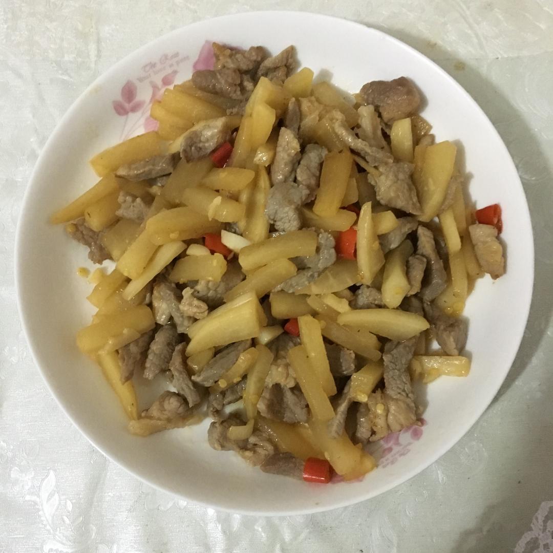 酸萝卜炒肉