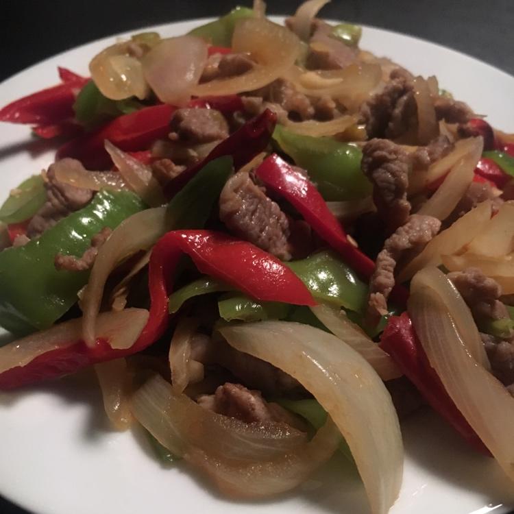 青椒洋葱炒肉