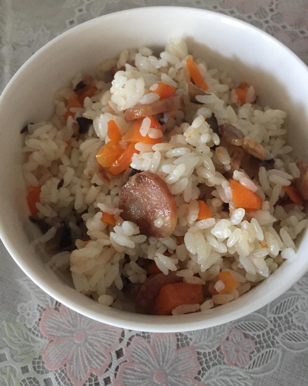 电饭锅版香菇腊肠饭