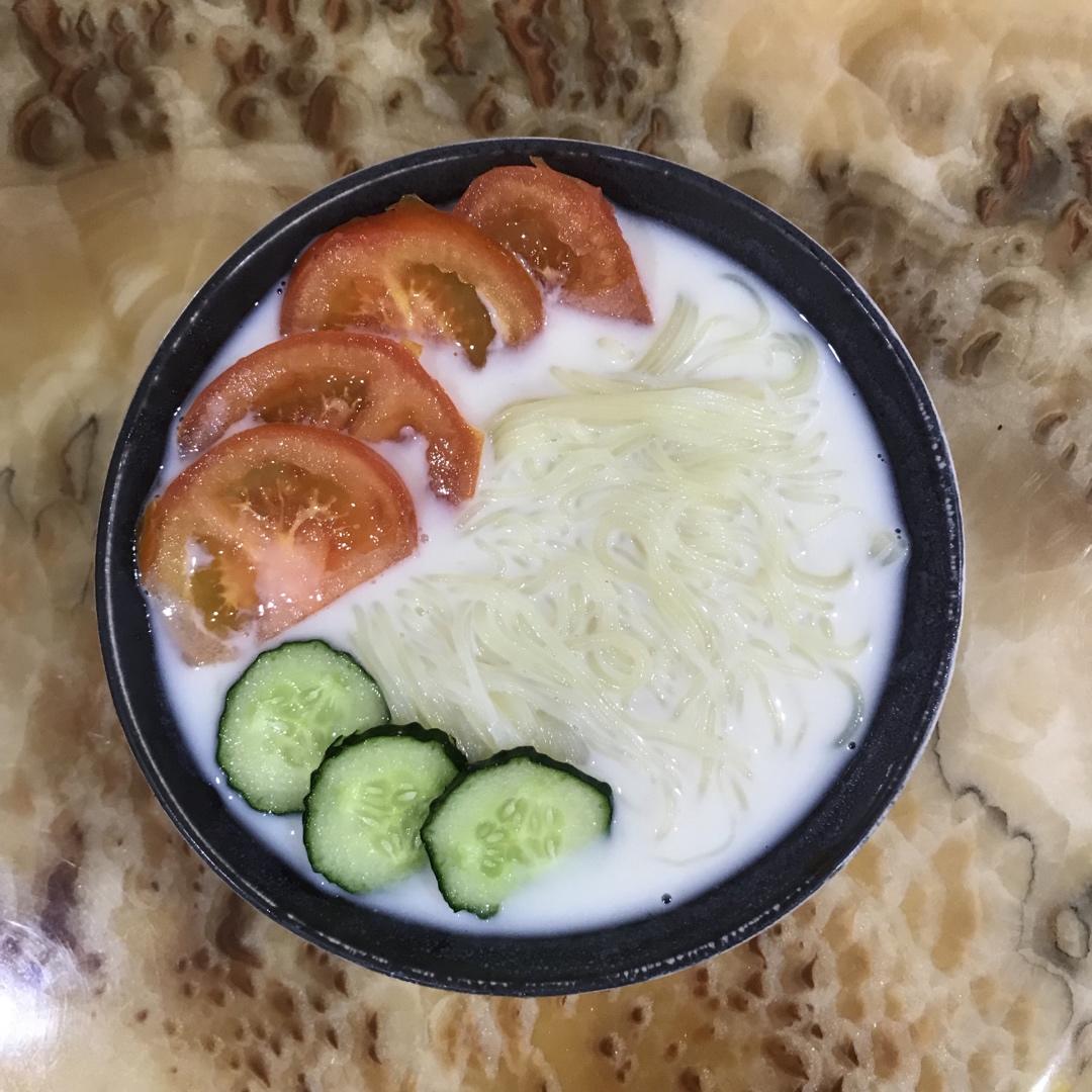 【韩食记】夏季特供健康料理--韩国豆浆冷面 콩국수