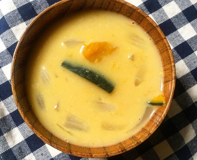 南瓜味噌汤（カボチャのみそ汁）的做法