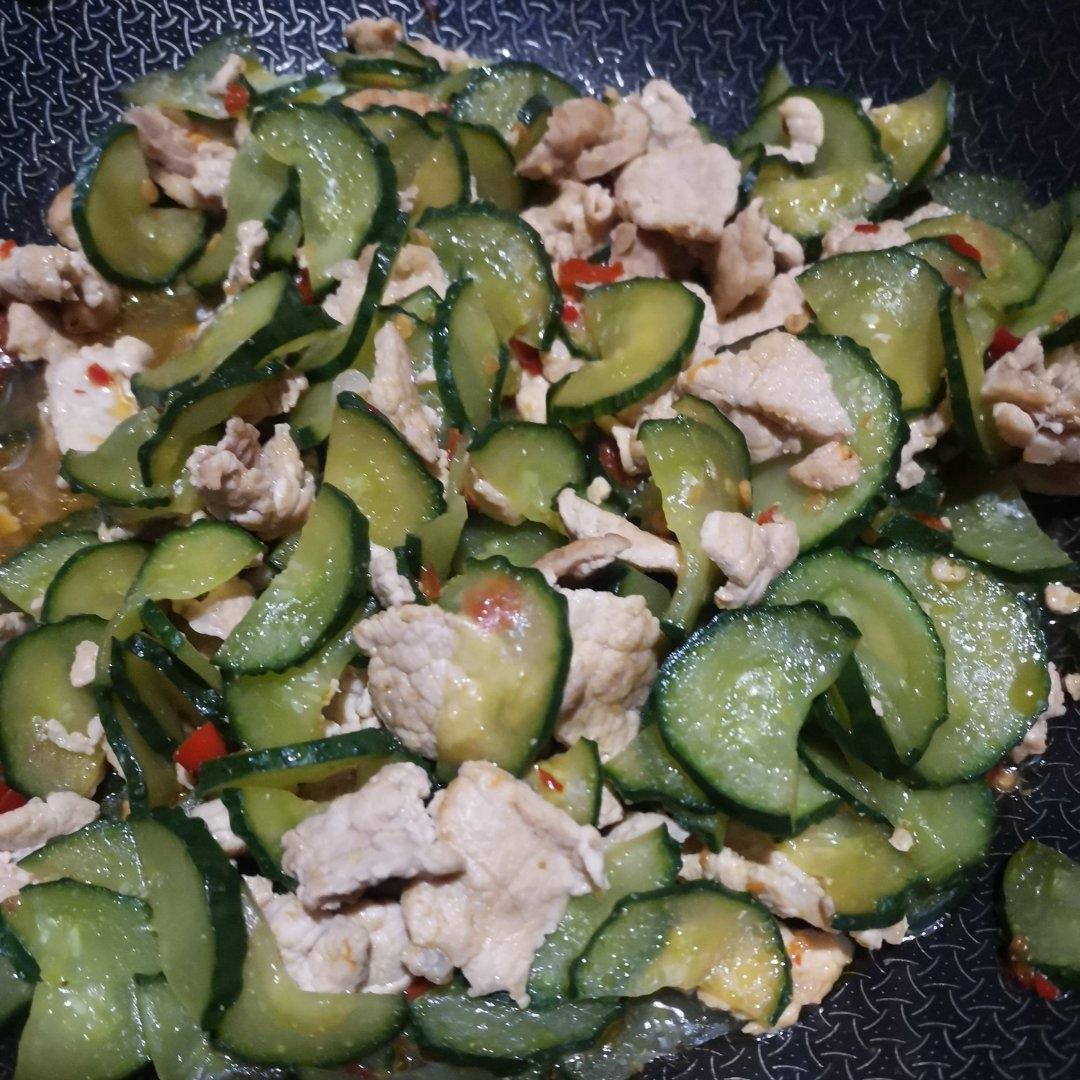 黄瓜炒肉🥳
