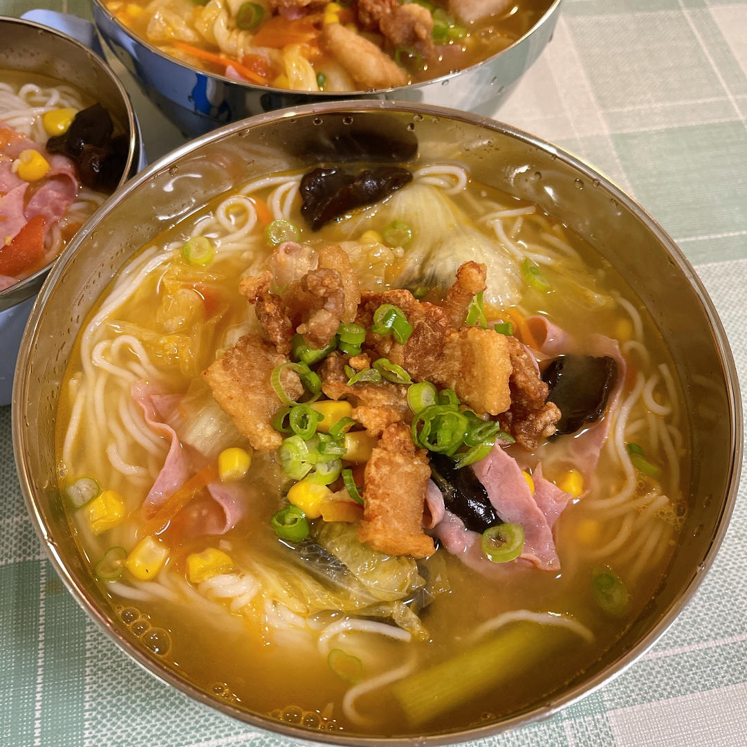 三鲜米线