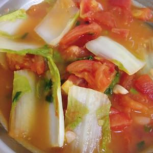 👩🏻‍🌾酸甜可口番茄白菜汤👩🏻‍🌾的做法 步骤2