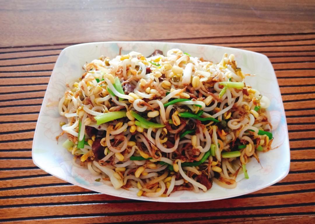 绿豆芽炒肉