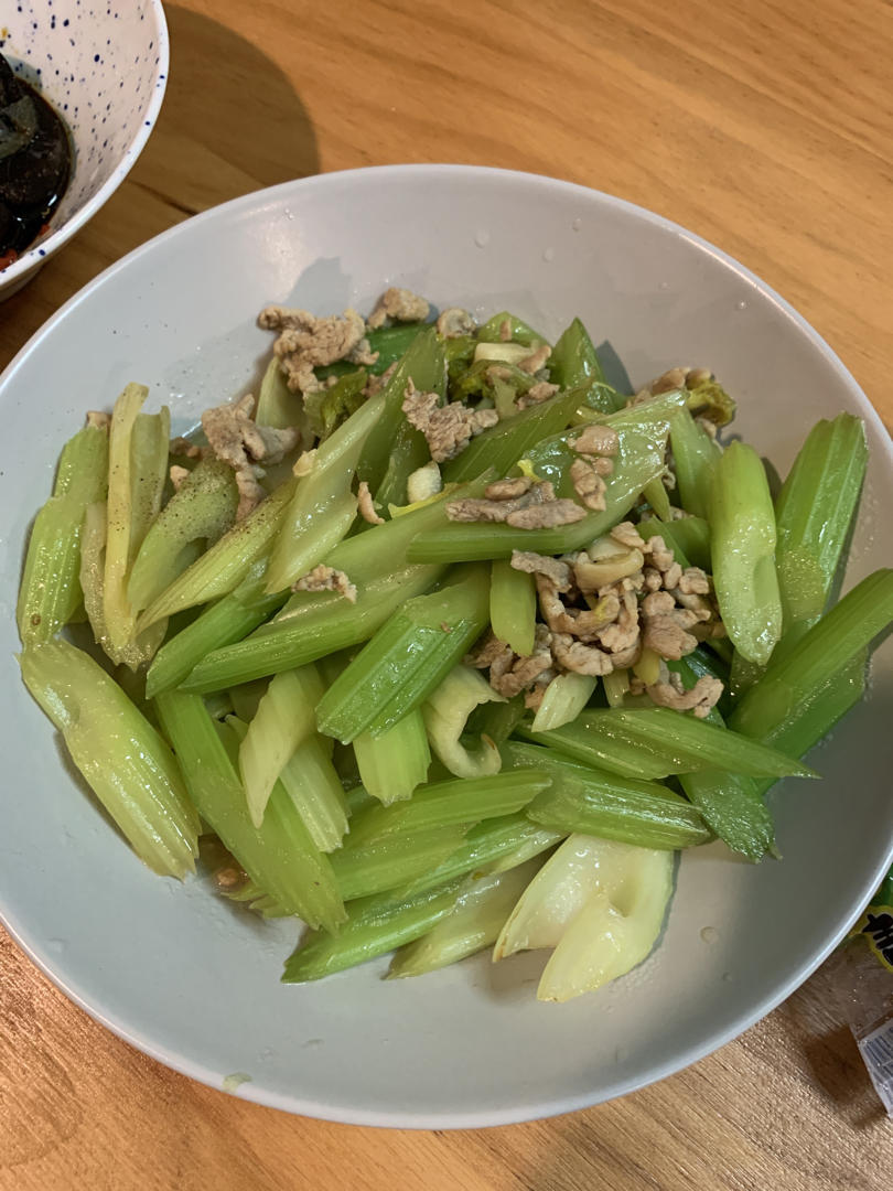 西芹炒肉
