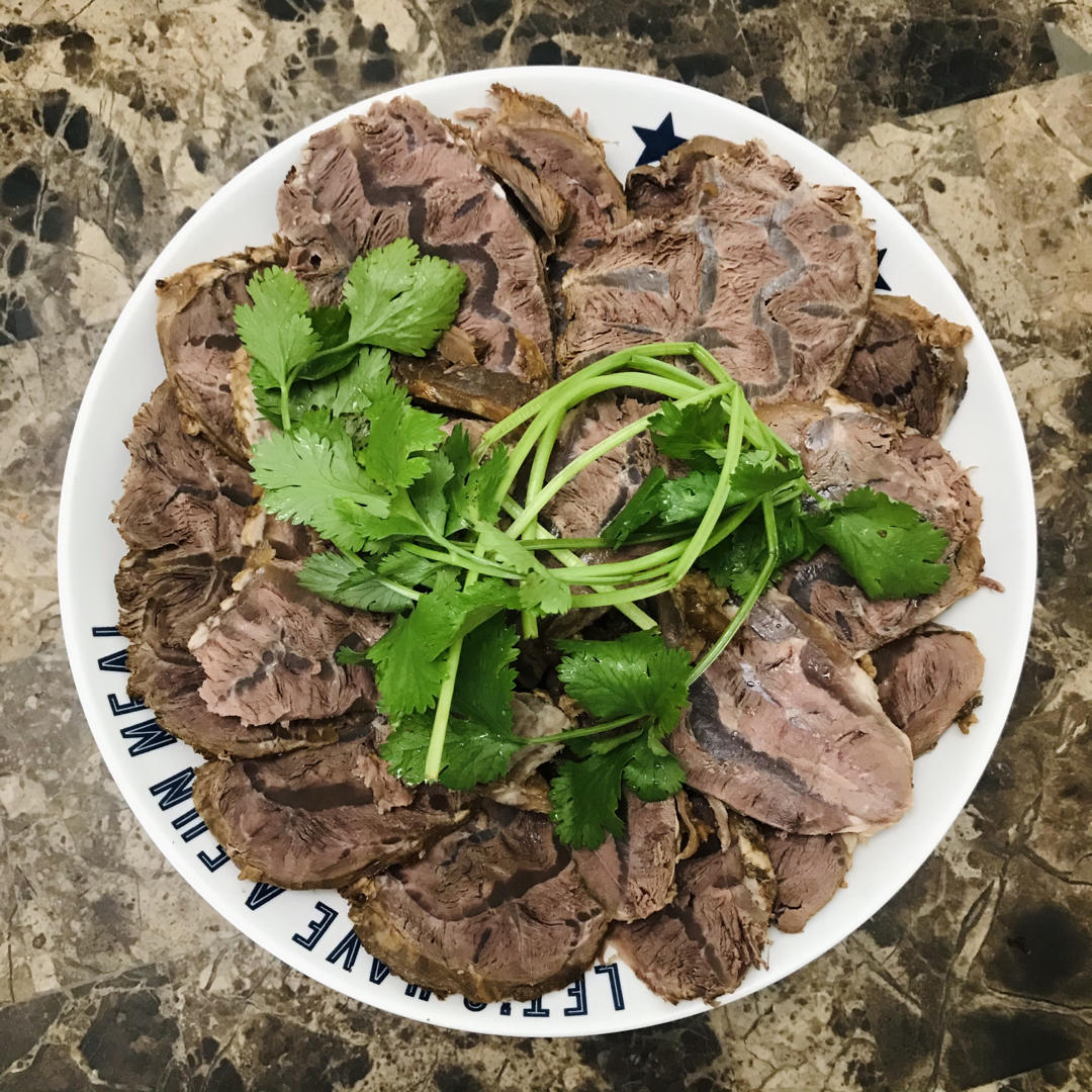 卤牛肉