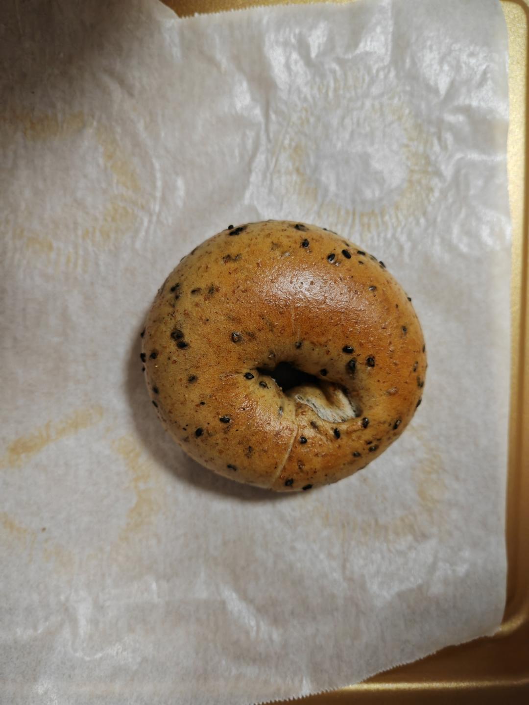 黑芝麻全麦贝果