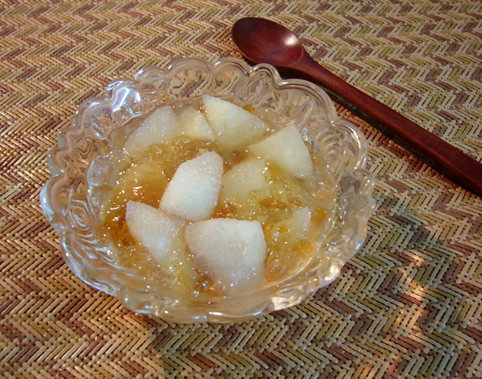 桃胶白梨蒸