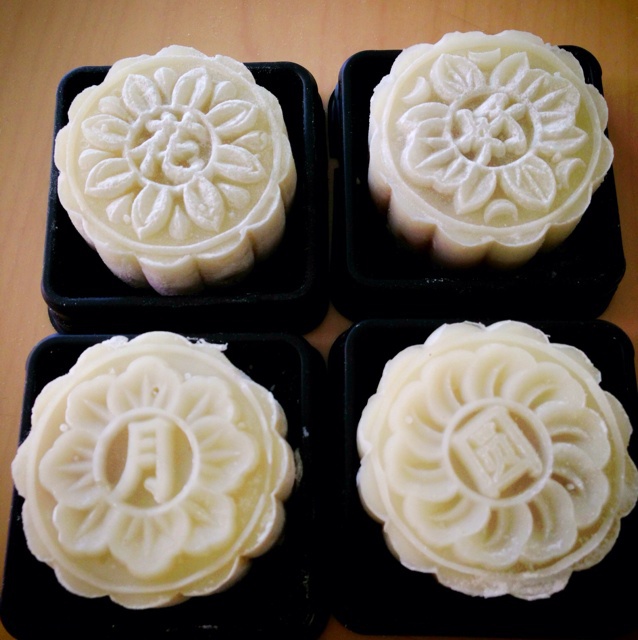 寒武姬六一一做的冰皮月饼