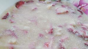 草莓酸奶冻的做法 步骤2