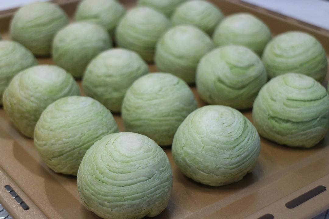 又搓了8000枚蛋黄酥，仍然不开裂 不爆馅 更简单，适合新手