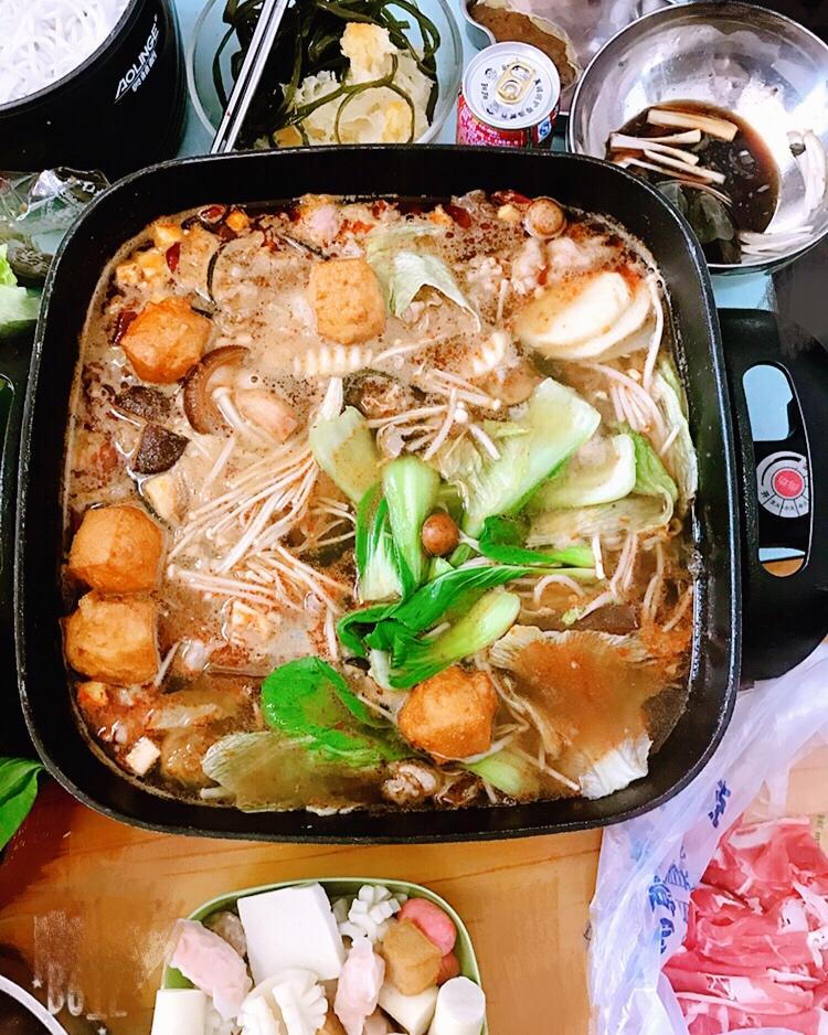 胖丫爱吃肉做的家庭火锅